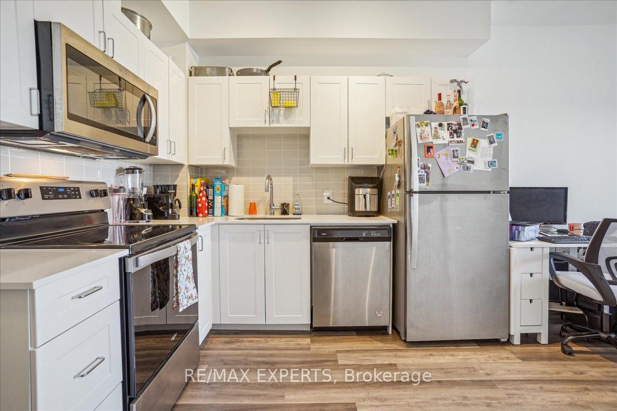 Property Photo:  430 Essa Road 419  ON L4N 9C6 