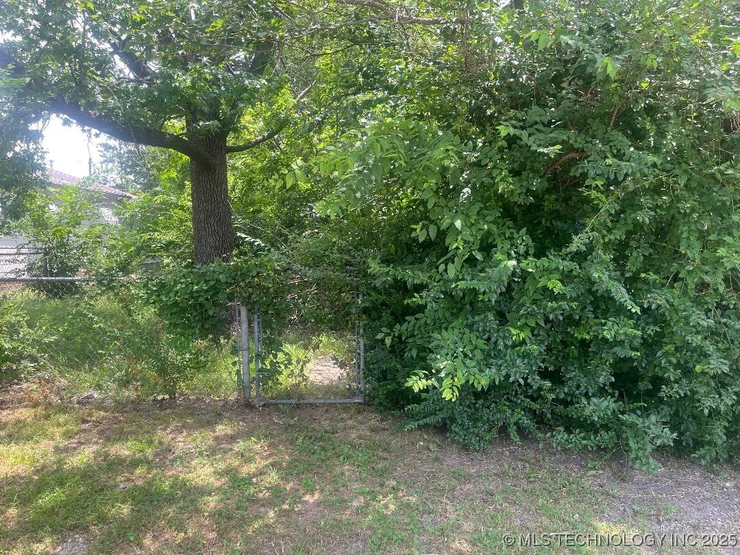 Property Photo:  1012 N Osage Avenue  OK 74017 
