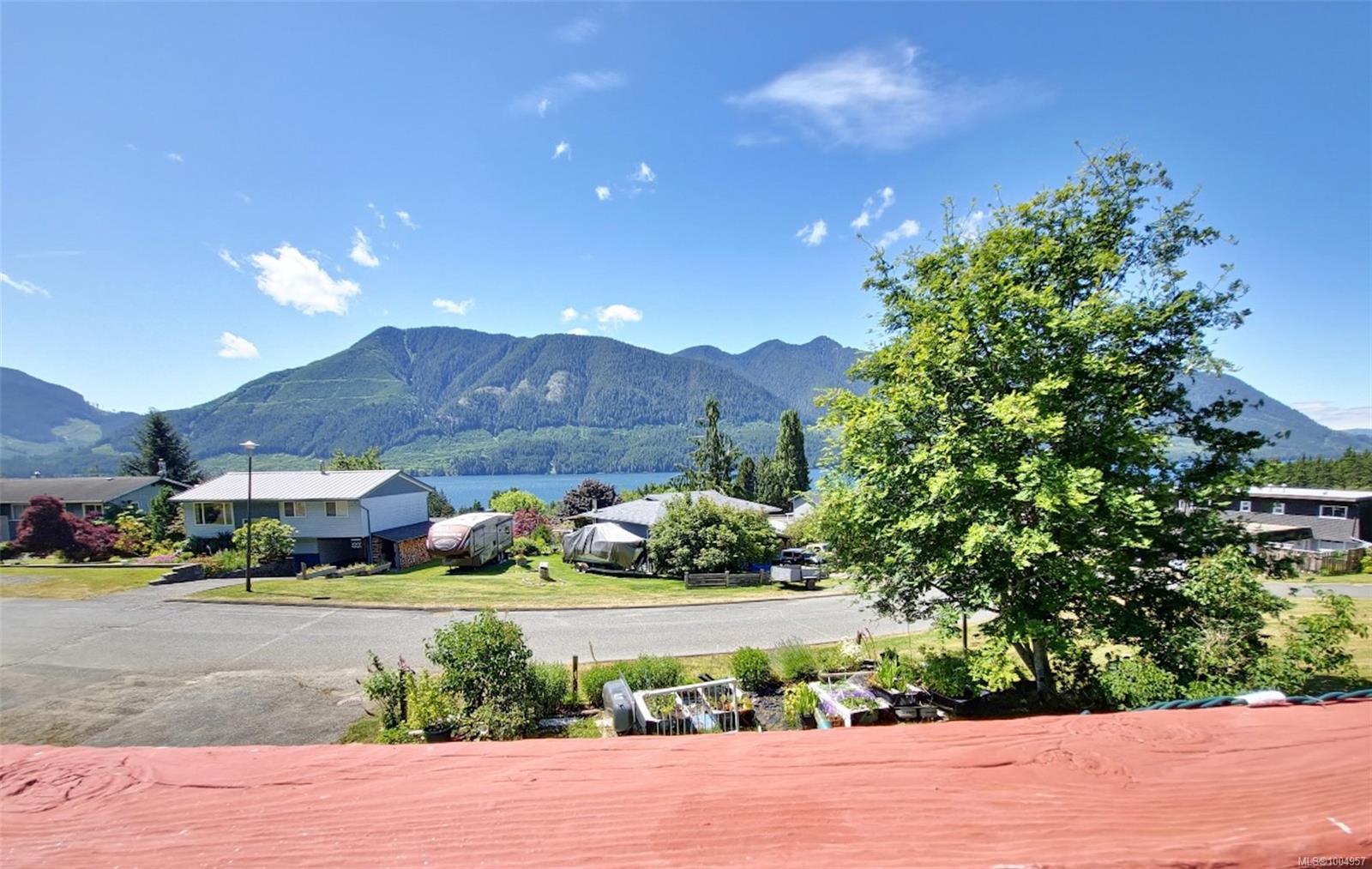 Property Photo: 1009 Rupert Ave BC V0N 2N0