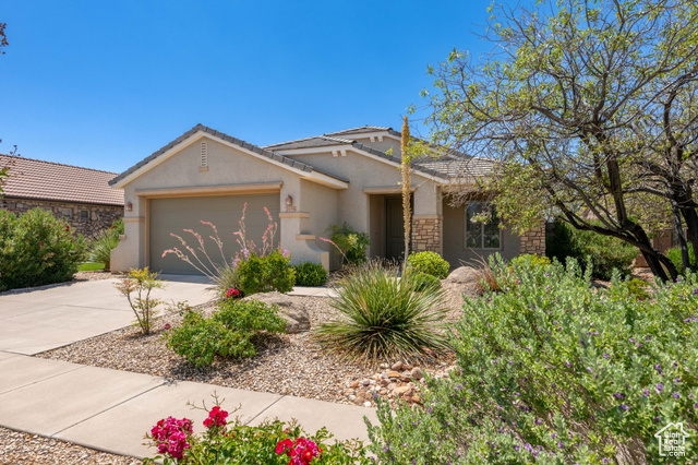 Property Photo: 2690 E Cross Point Dr UT 84780