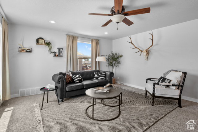 Property Photo:  114 E 4800 S  UT 84405 