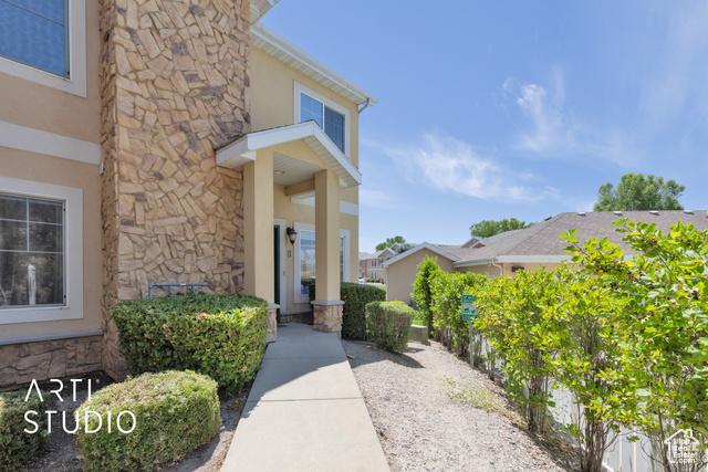 Property Photo: 1068 Canyon Meadow Dr 8 UT 84606
