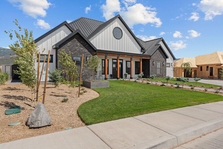 Property Photo:  1853 S Harvest Ln  UT 84720 