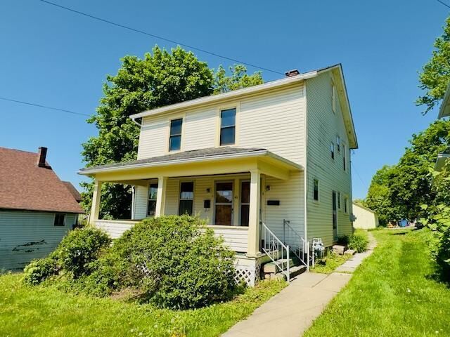 Property Photo:  62 S 5th Ave  PA 16214 