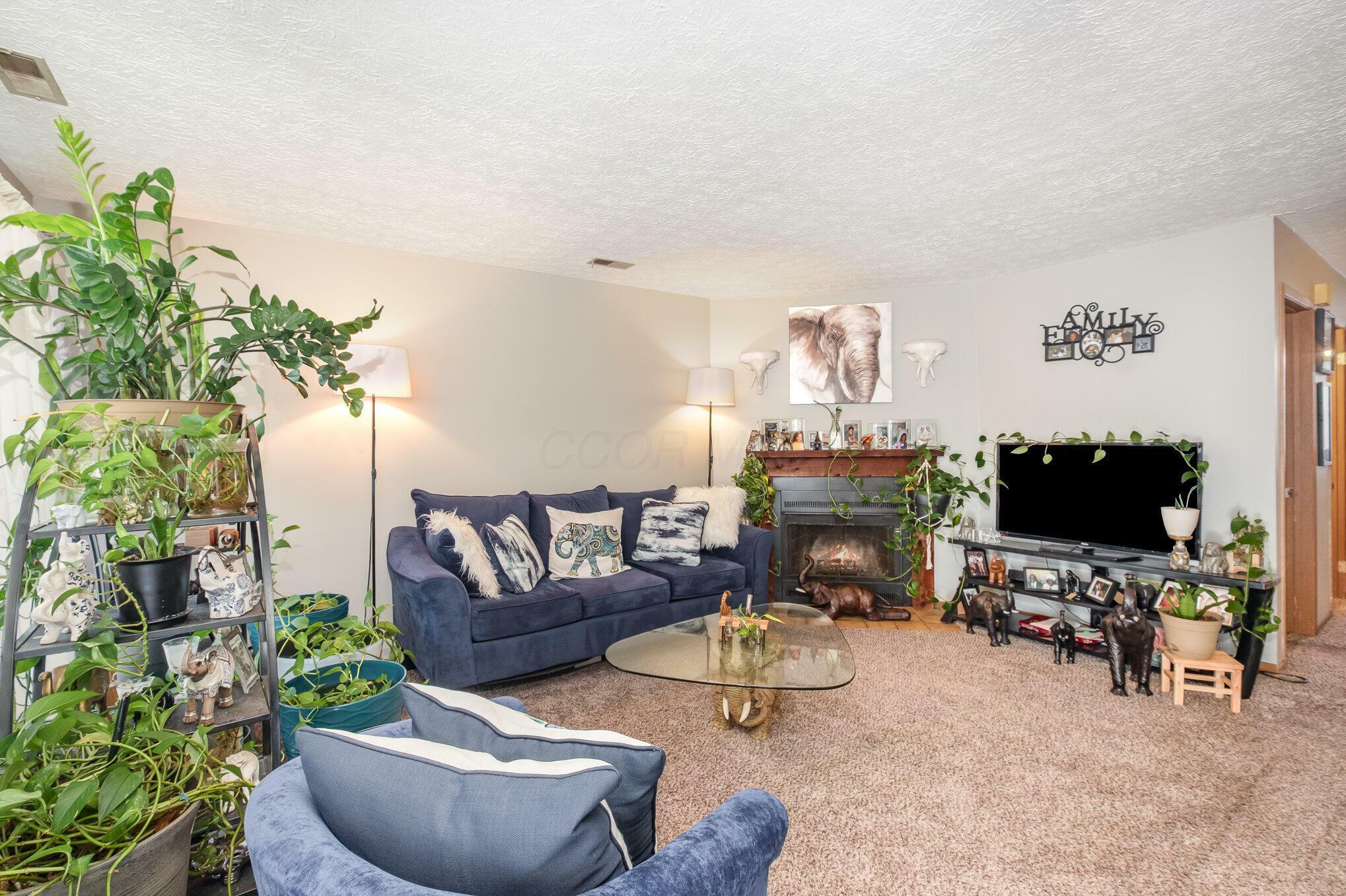 Property Photo: 2939 Arrowsmith Drive OH 43068
