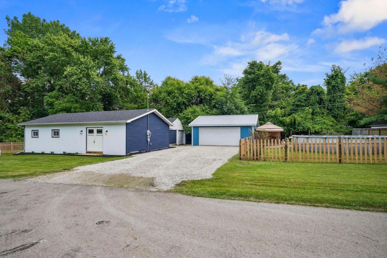 Property Photo: 13200 Elm NE Road OH 43076