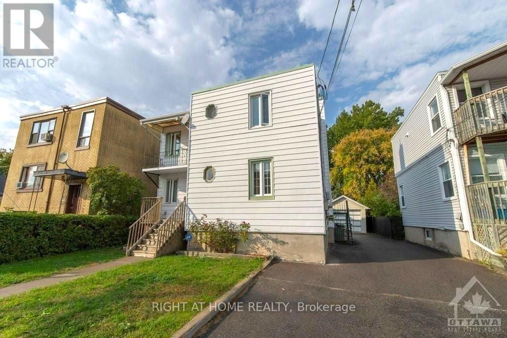Property Photo: 333 Levis Avenue ON K1L 6G9