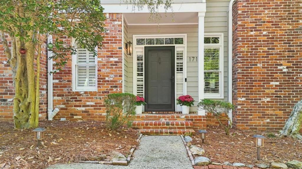 Property Photo: 171 Riverview Trail GA 30075