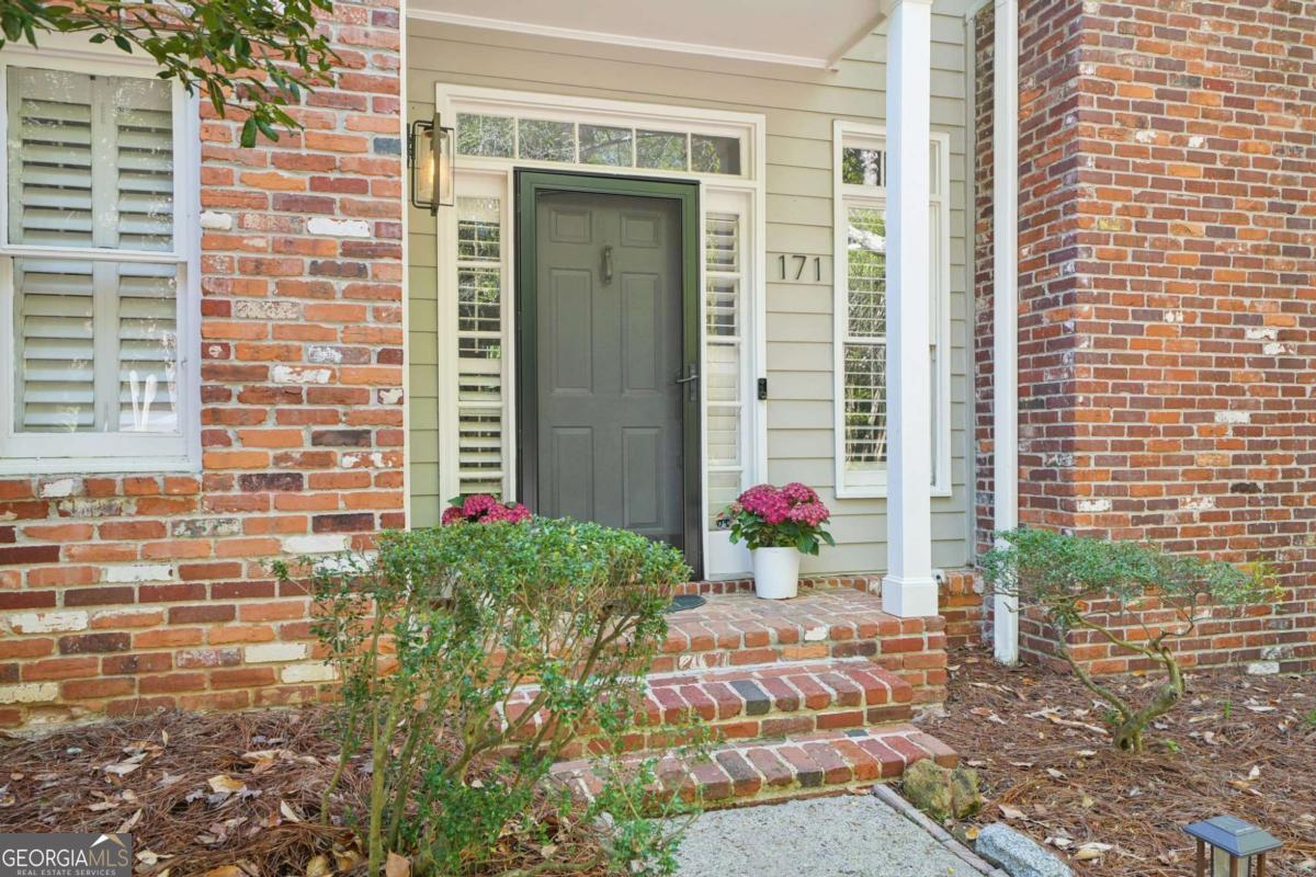 Property Photo:  171 Riverview Trail  GA 30075 