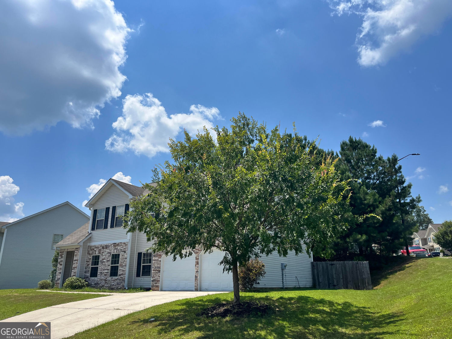 Property Photo: 20 Monarch Way GA 30141