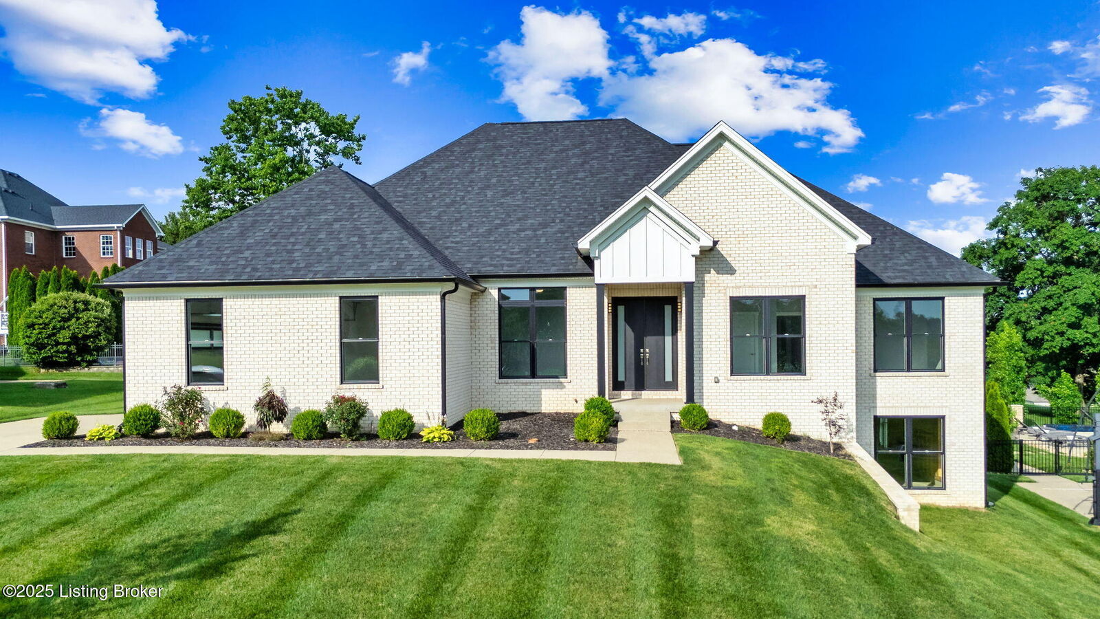 Property Photo:  7103 Star Barn Ln  KY 40014 