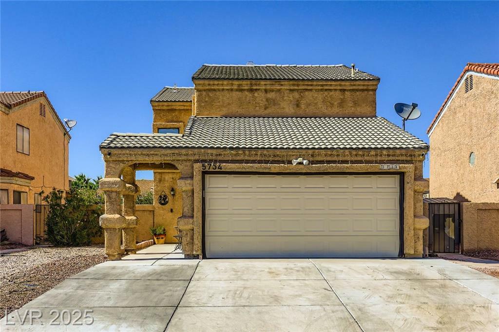 Property Photo: 5754 Cinnabar Avenue NV 89110