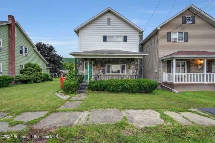 465 Jefferson Avenue  Jermyn PA 18433 photo