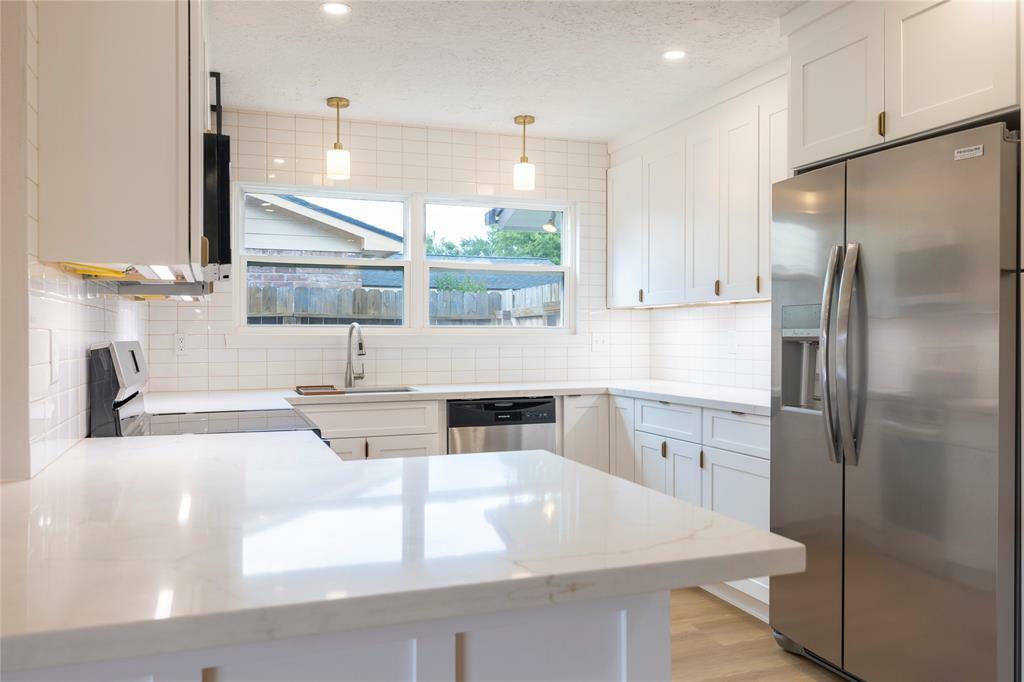 Property Photo: 8619 Upperbrook Street TX 77064