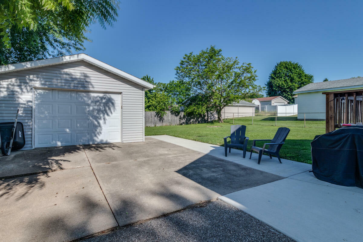 Property Photo: 136 S 30th Street MI 49015