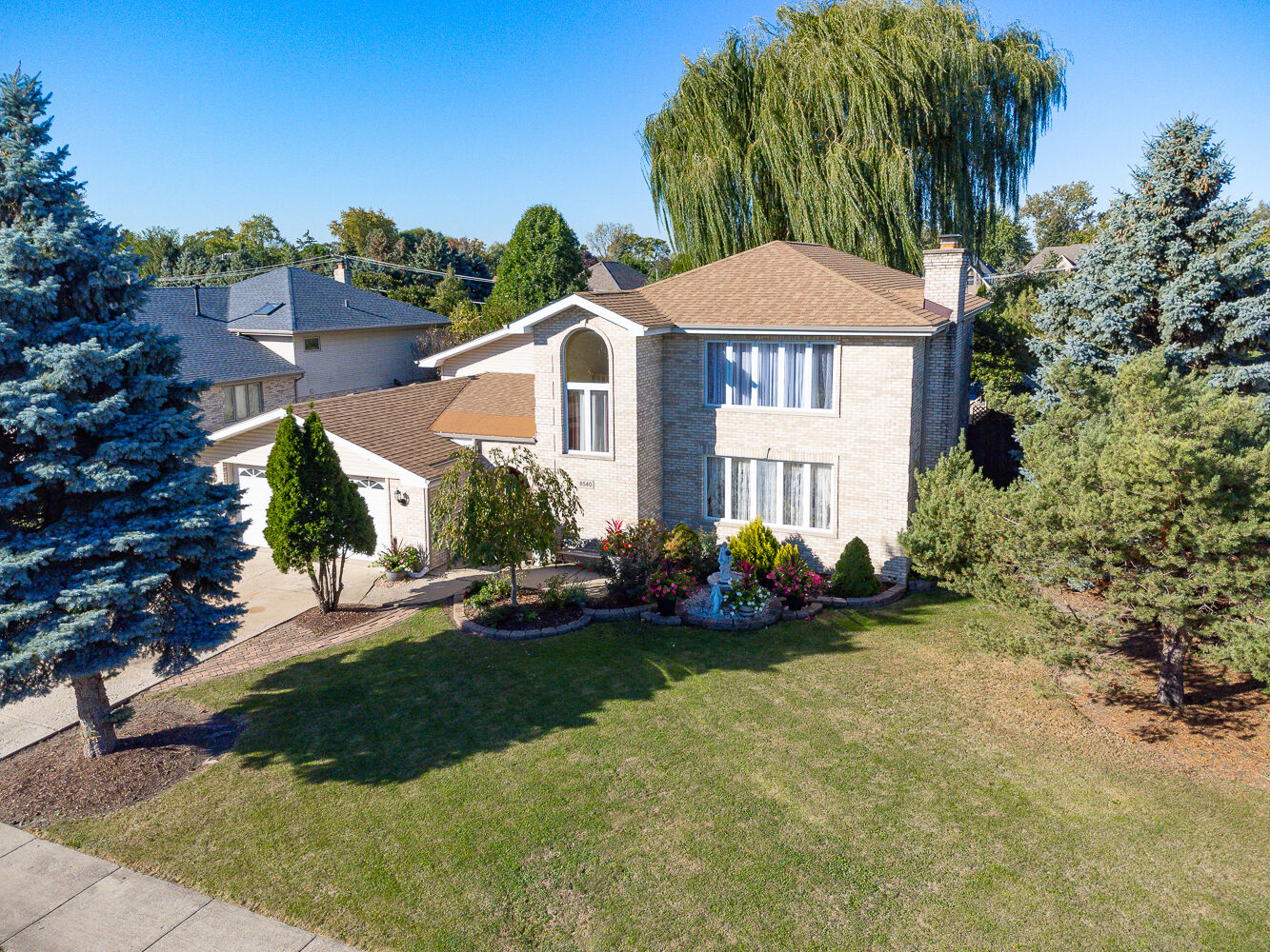 Property Photo:  8540 Mayfield Avenue  IL 60459 