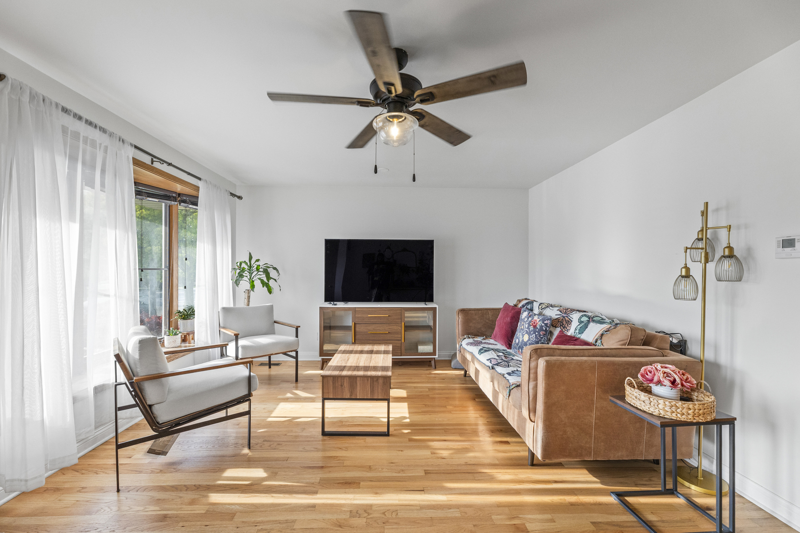 Property Photo:  5209 S Narragansett Avenue  IL 60638 