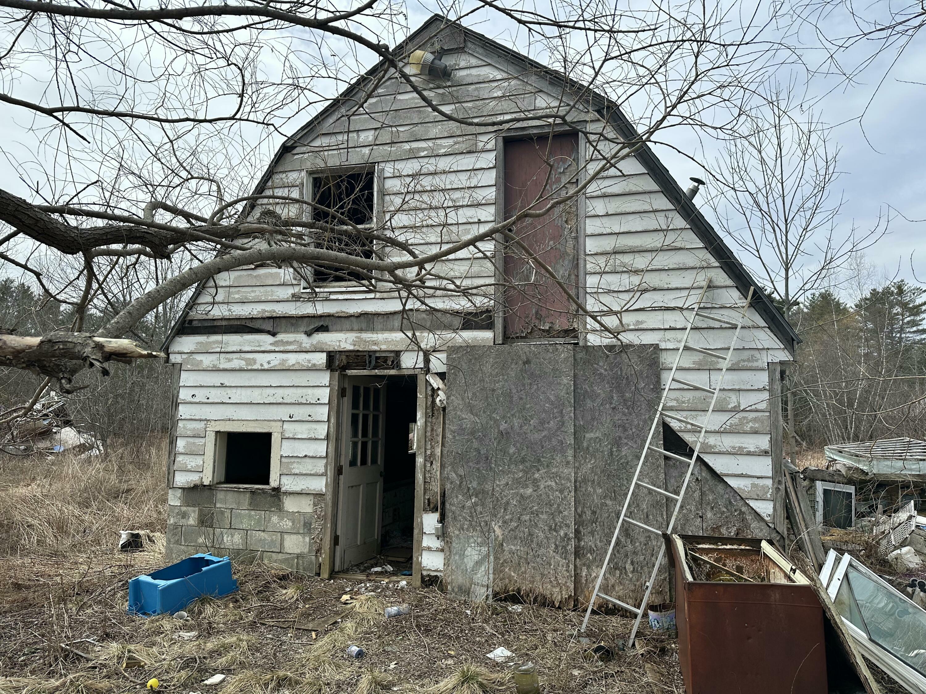 Property Photo: 1 Pineview Drive ME 04496