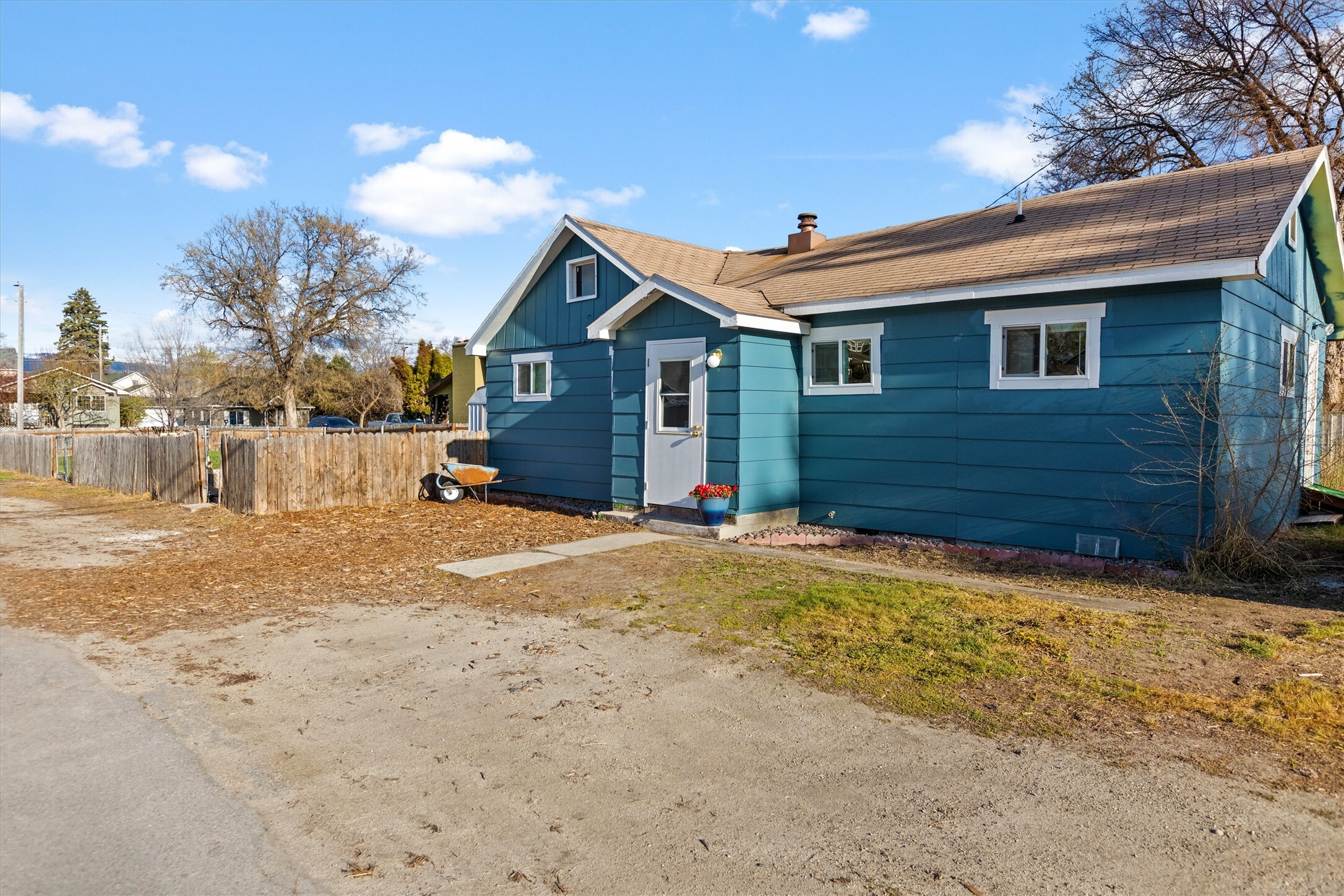 123 N 7th Street  Hamilton MT 59840 photo