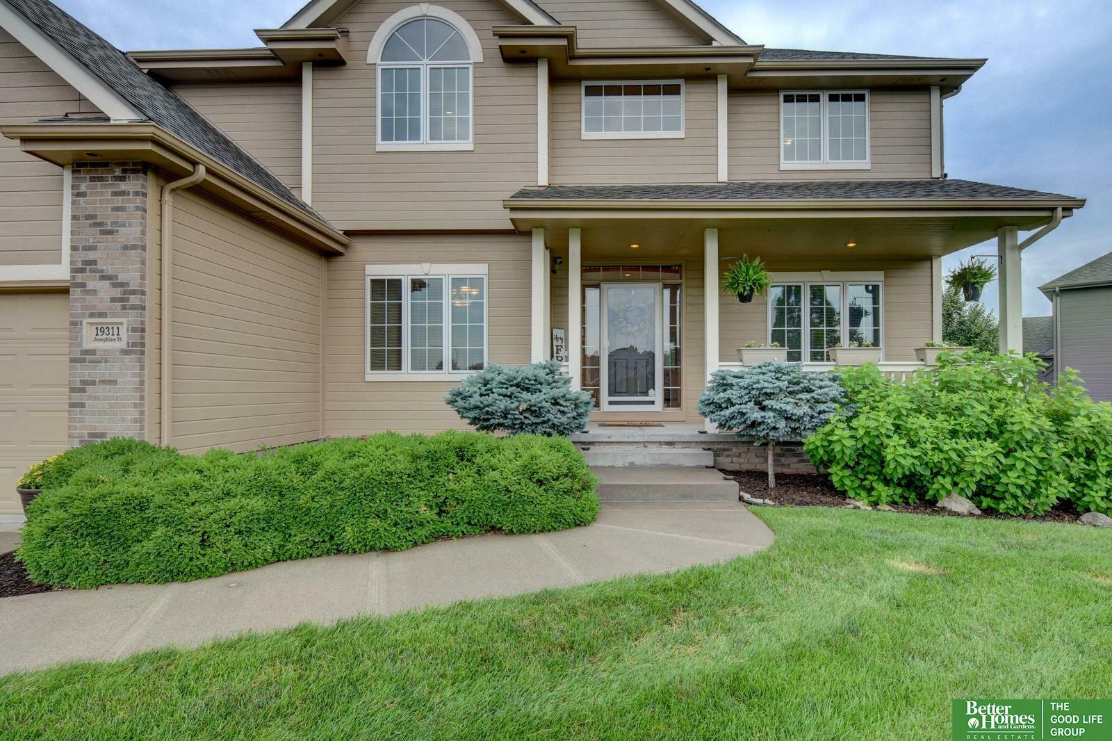 Property Photo:  19311 Josephine Street  NE 68028 