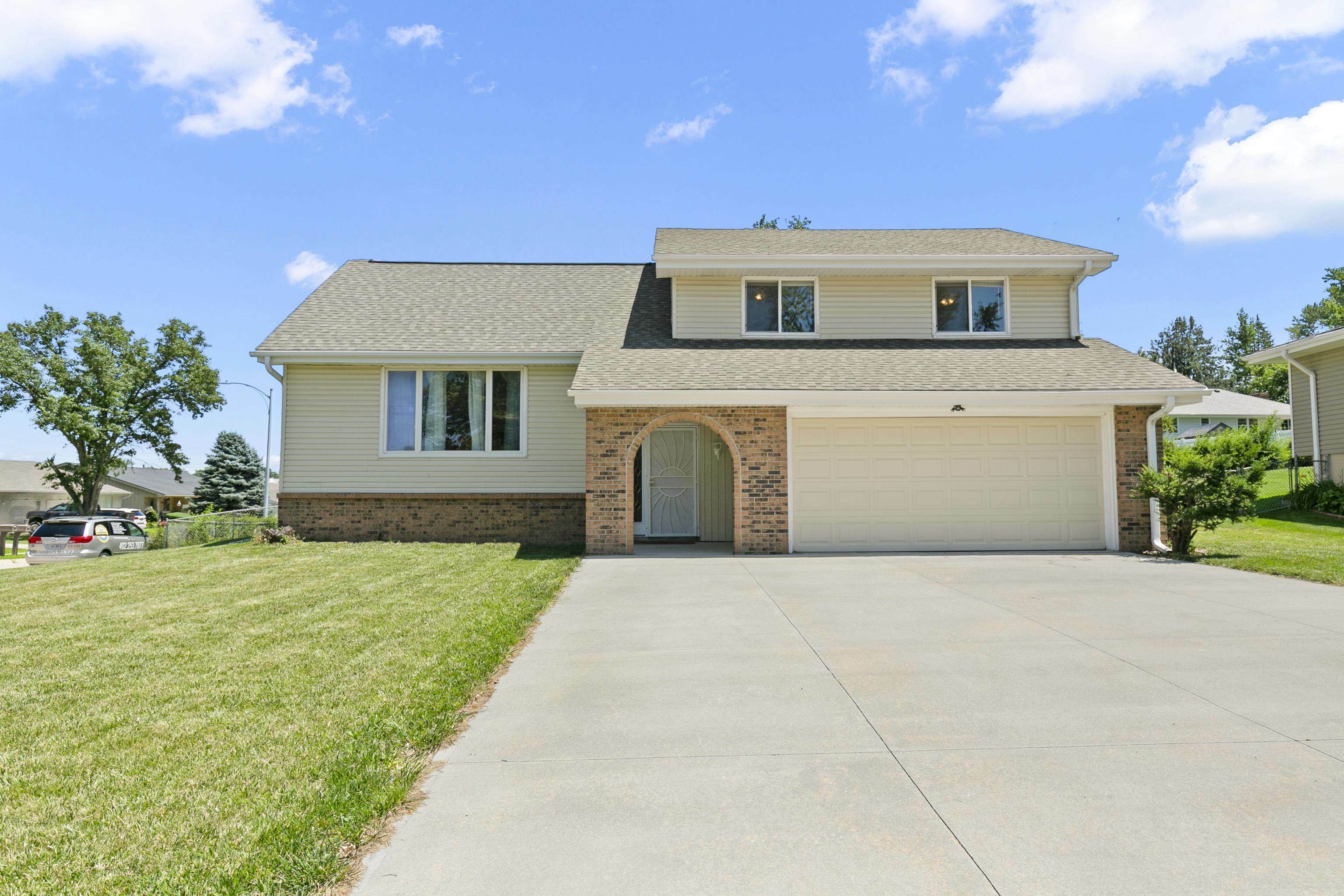 Property Photo: 5147 N 116 Street NE 68164