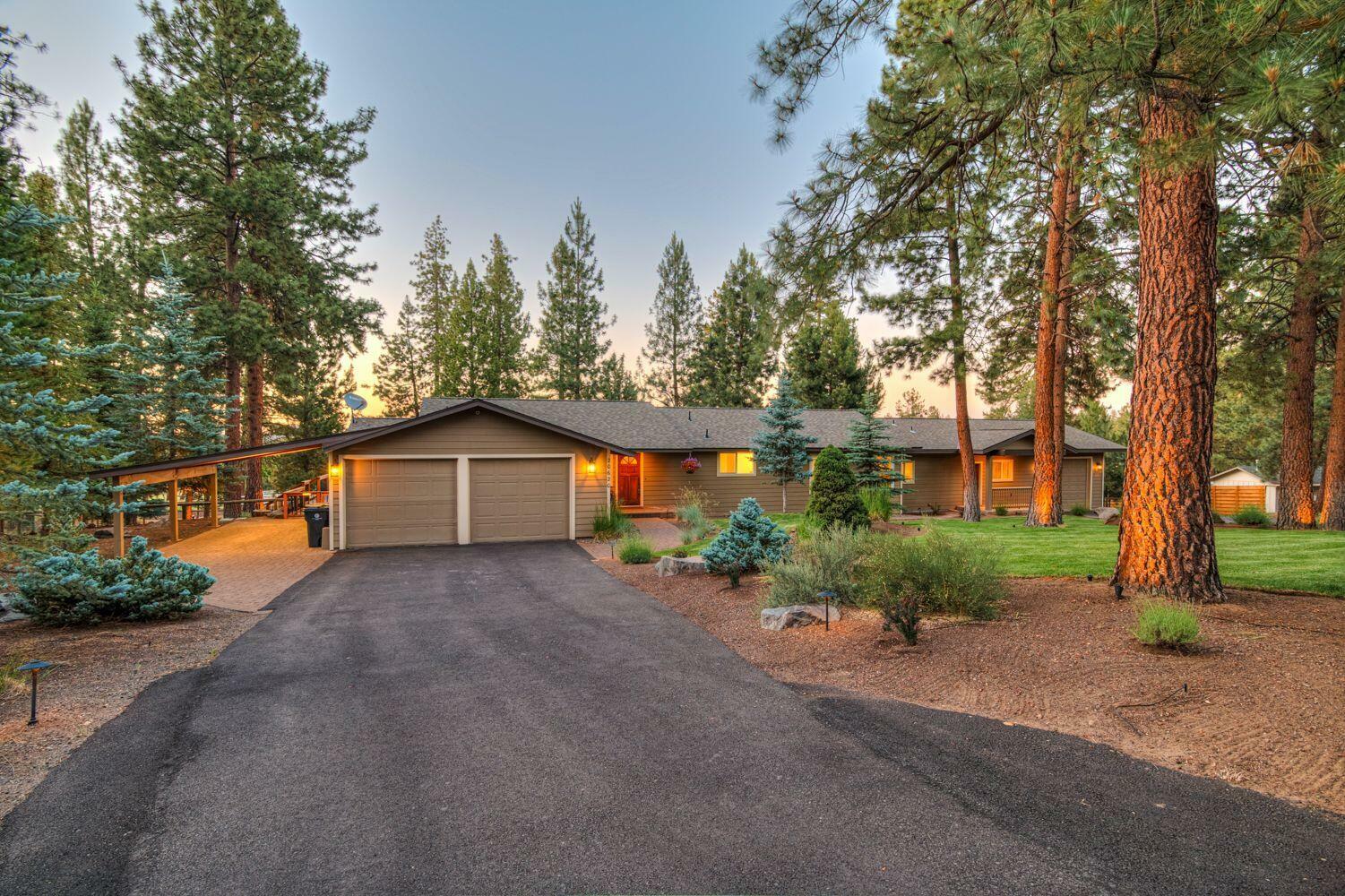 Property Photo: 20620 Pine Vista Drive OR 97702