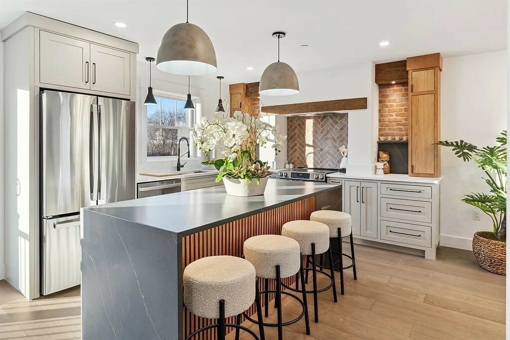 Property Photo:  32 Birch Brook Road 19  MA 01905 
