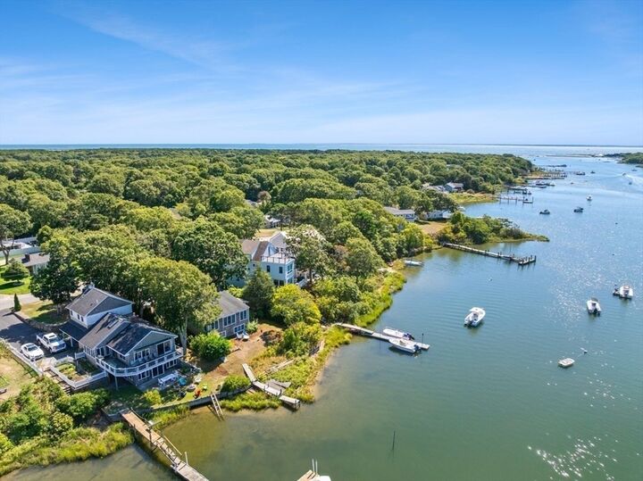 Property Photo:  285 Edgewater Dr W  MA 02536 