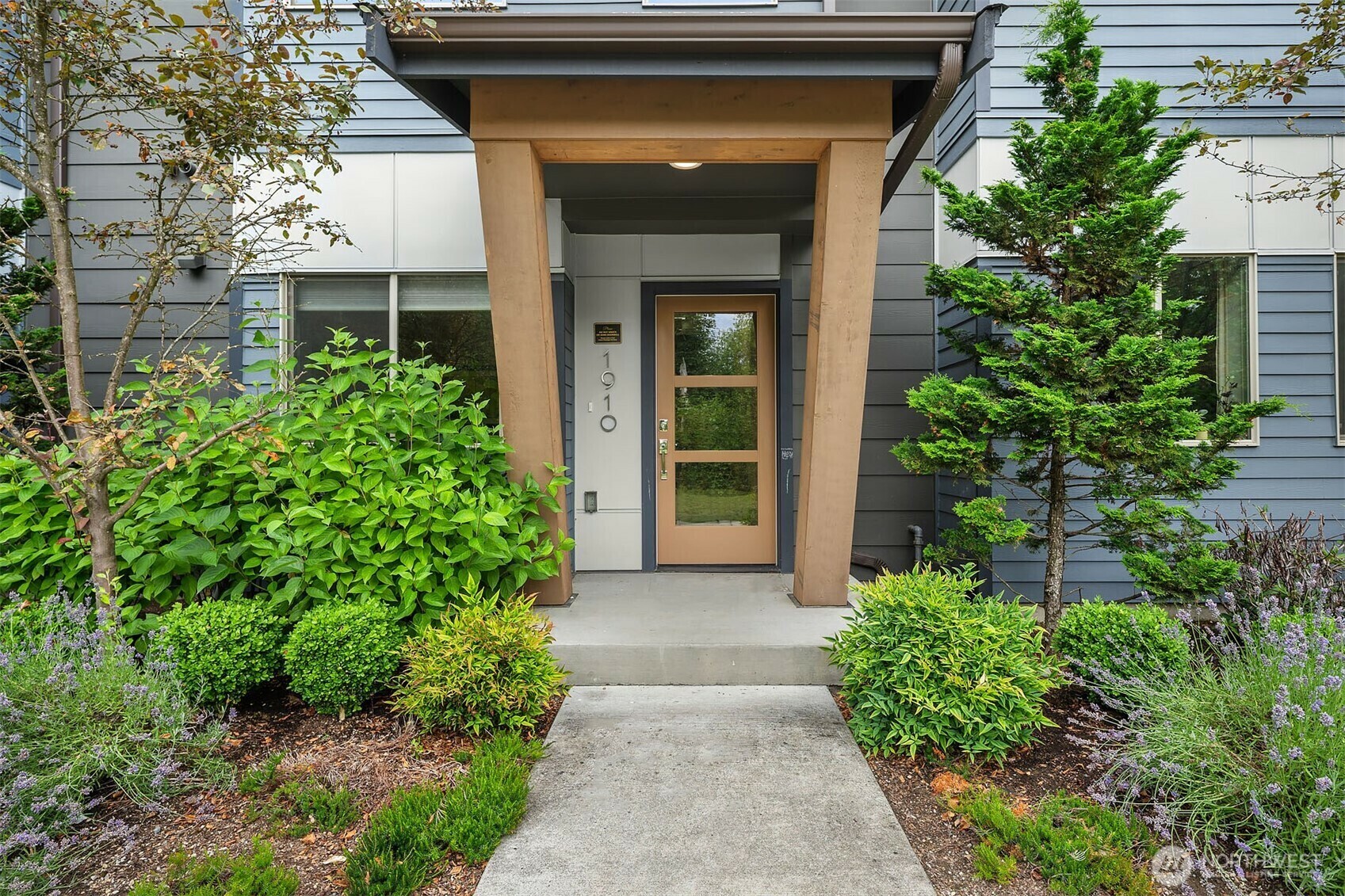 Property Photo:  1910  Riva Lane NW  WA 98027 
