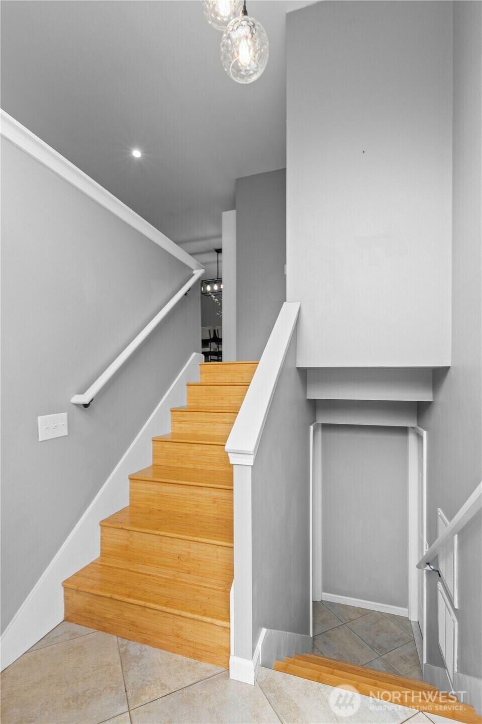 Property Photo: 4110 192nd Street SW WA 98036