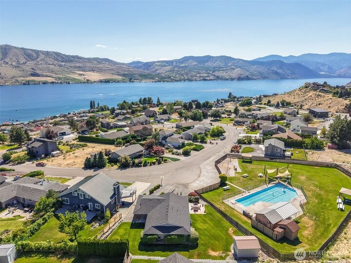 115  Pyramid Place  Chelan WA 98816 photo