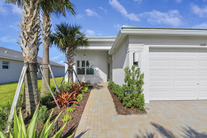 Property Photo: 13439 SW River Rock Road FL 34987
