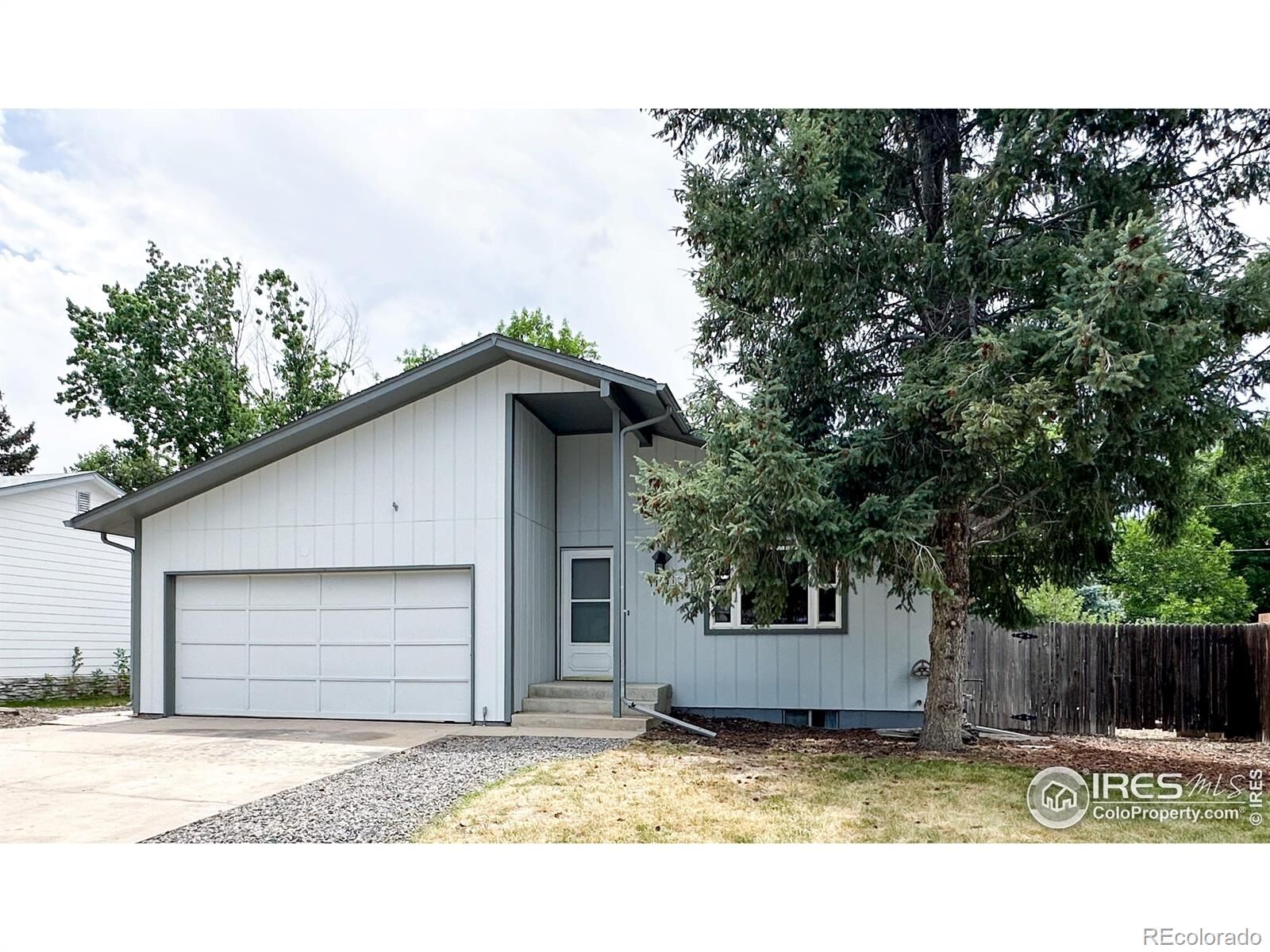 Property Photo:  11941 S Clayson Street  CO 80138 