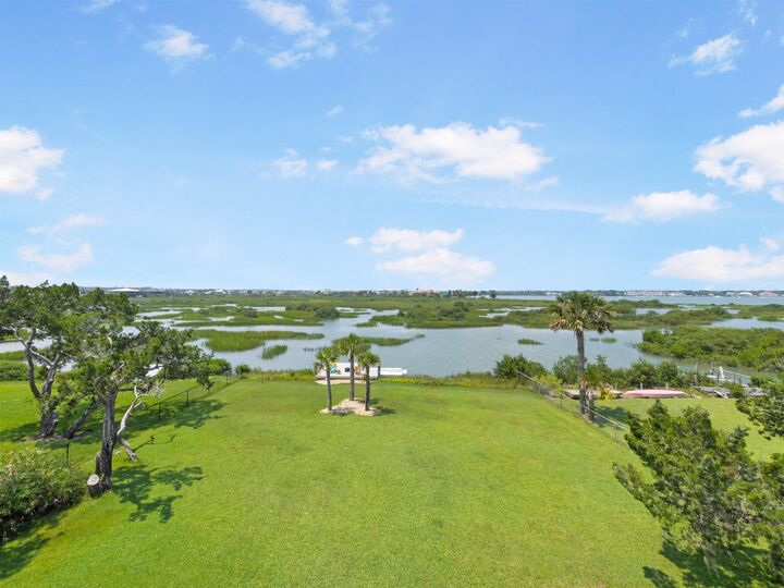 Property Photo: 205 Coquina Ave FL 32080