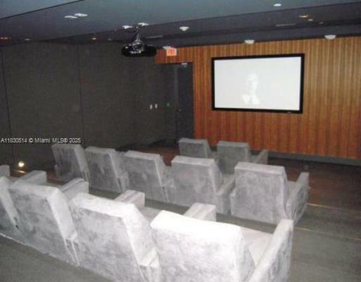 Property Photo:  55 SE 6th St 2503  FL 33131 