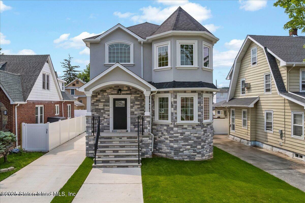 150 Dudley Avenue  Staten Island NY 10301 photo