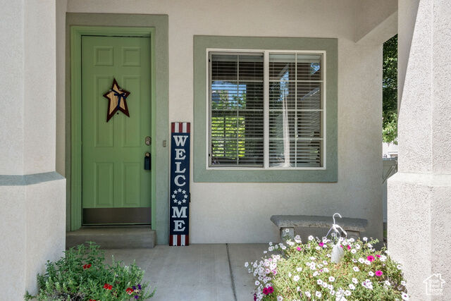 Property Photo:  8480 W Merriton Ct  UT 84044 