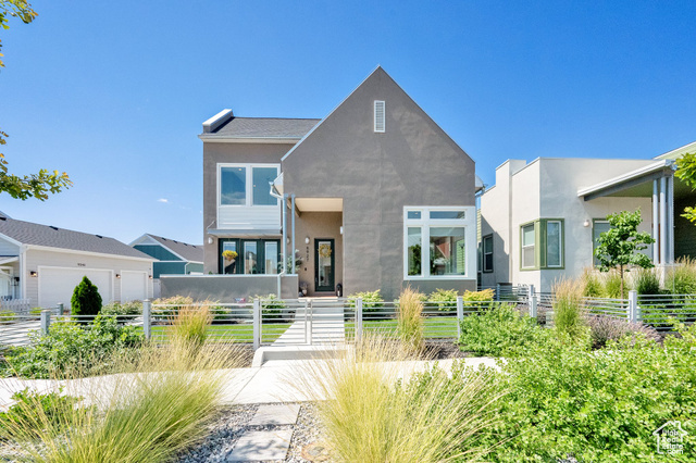 Property Photo: 6927 W Highbrow Way UT 84009