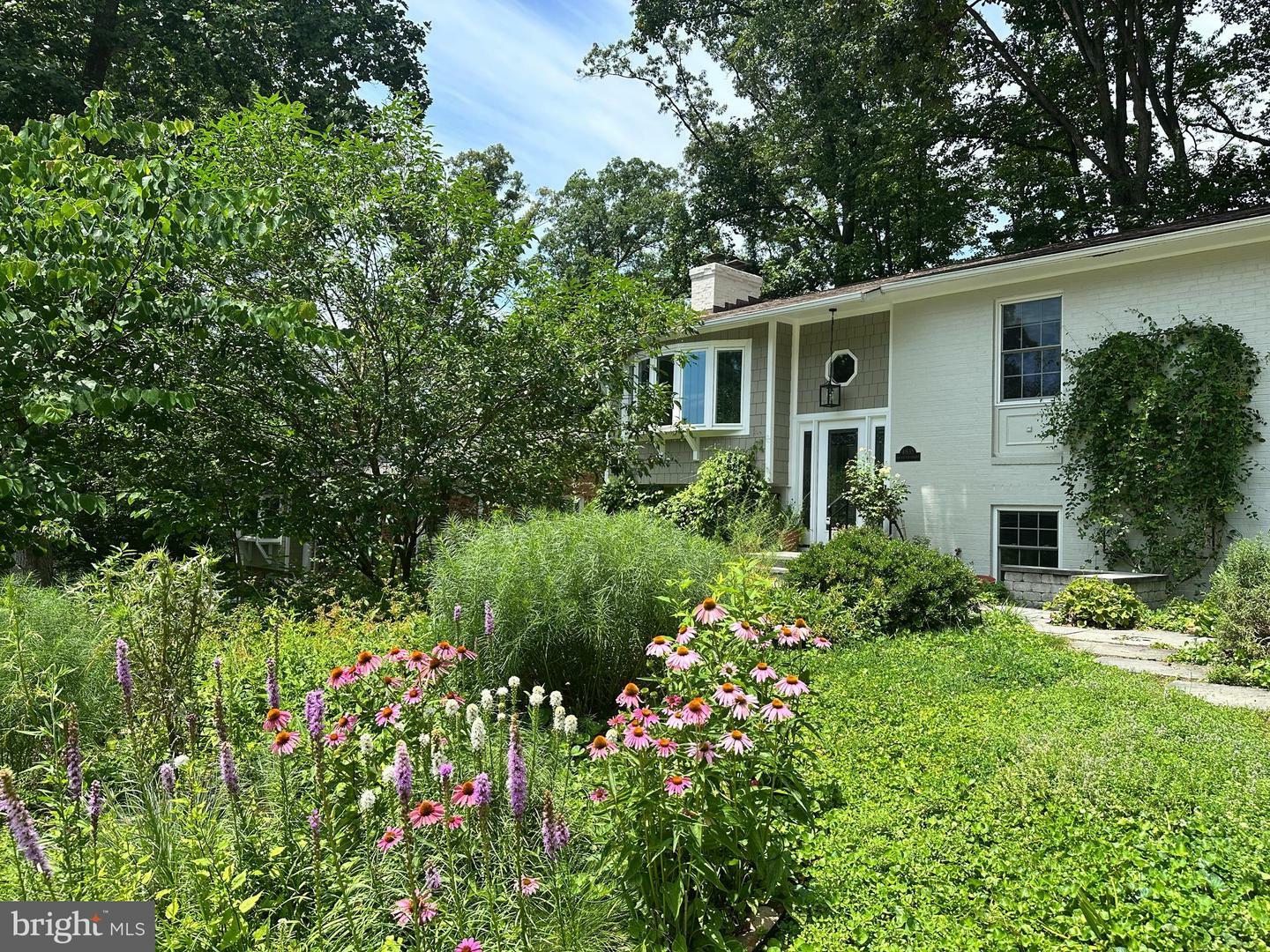 4835 9th Street S  Arlington VA 22204 photo