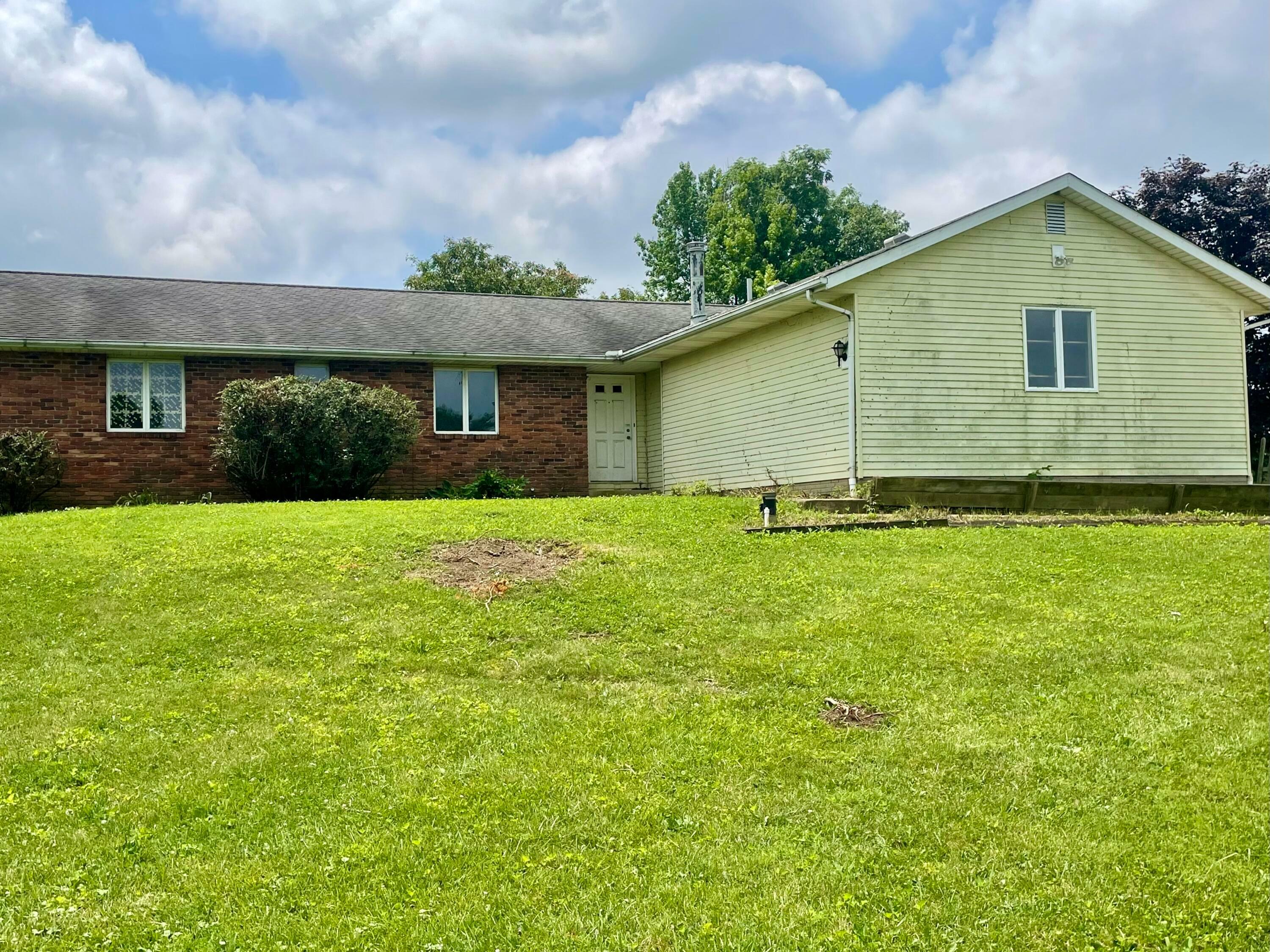 Property Photo:  13480 Robins Road  OH 43082 