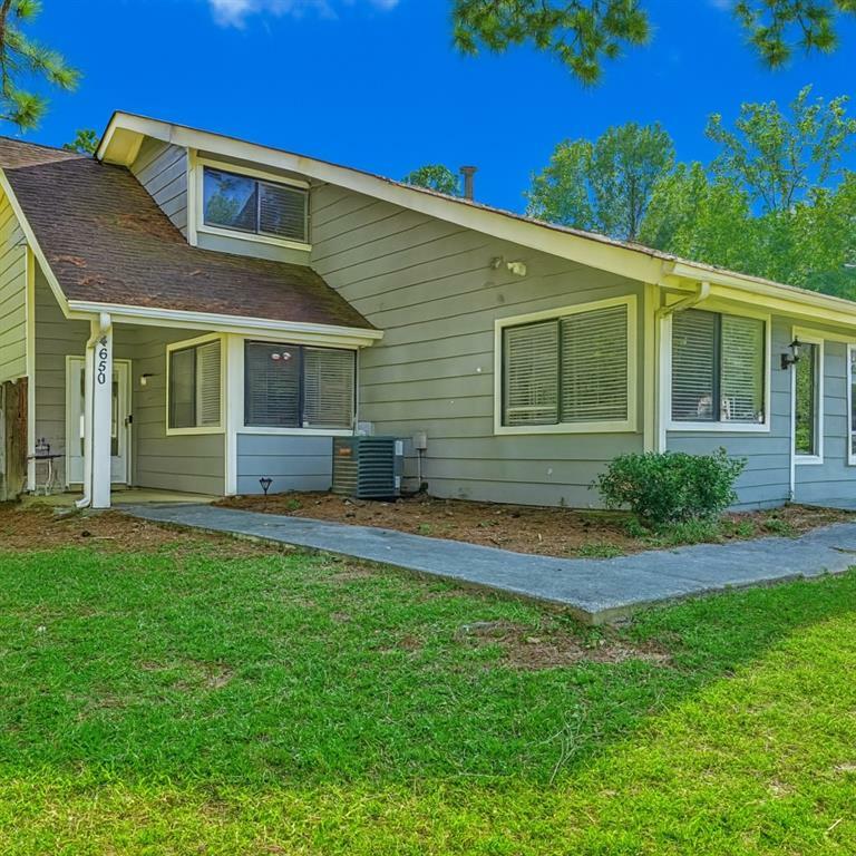 Property Photo: 4650 Heather Court GA 30291
