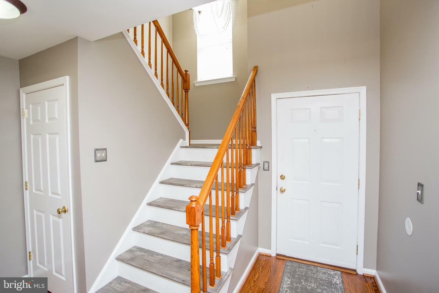 Property Photo:  207 Hampshire Drive  PA 18960 