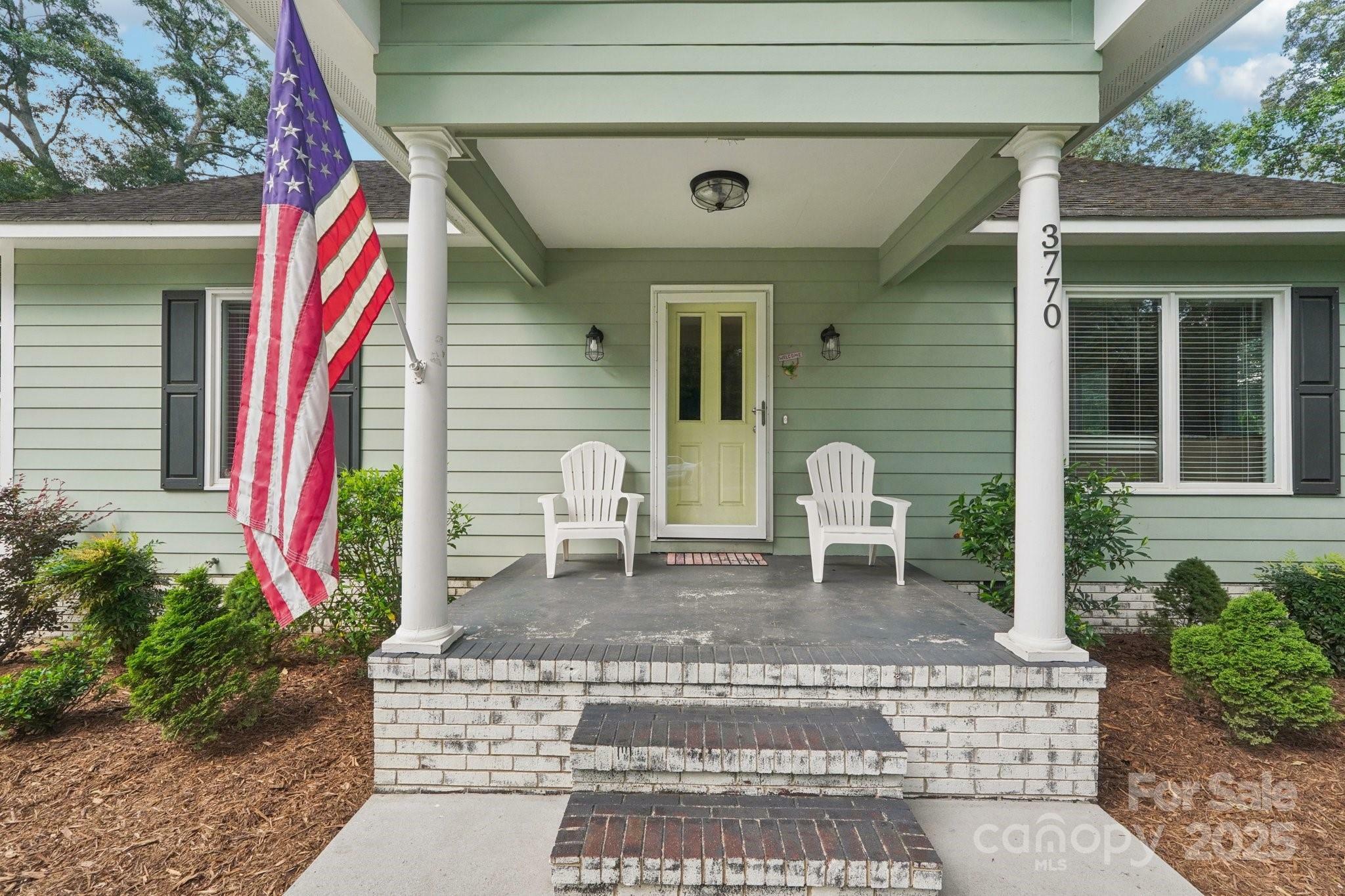 Property Photo:  3770 Buck Point Road  NC 28609 