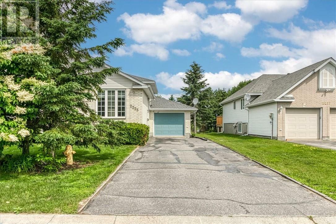 Property Photo: 2223 Gateway Drive ON P3E 6E9