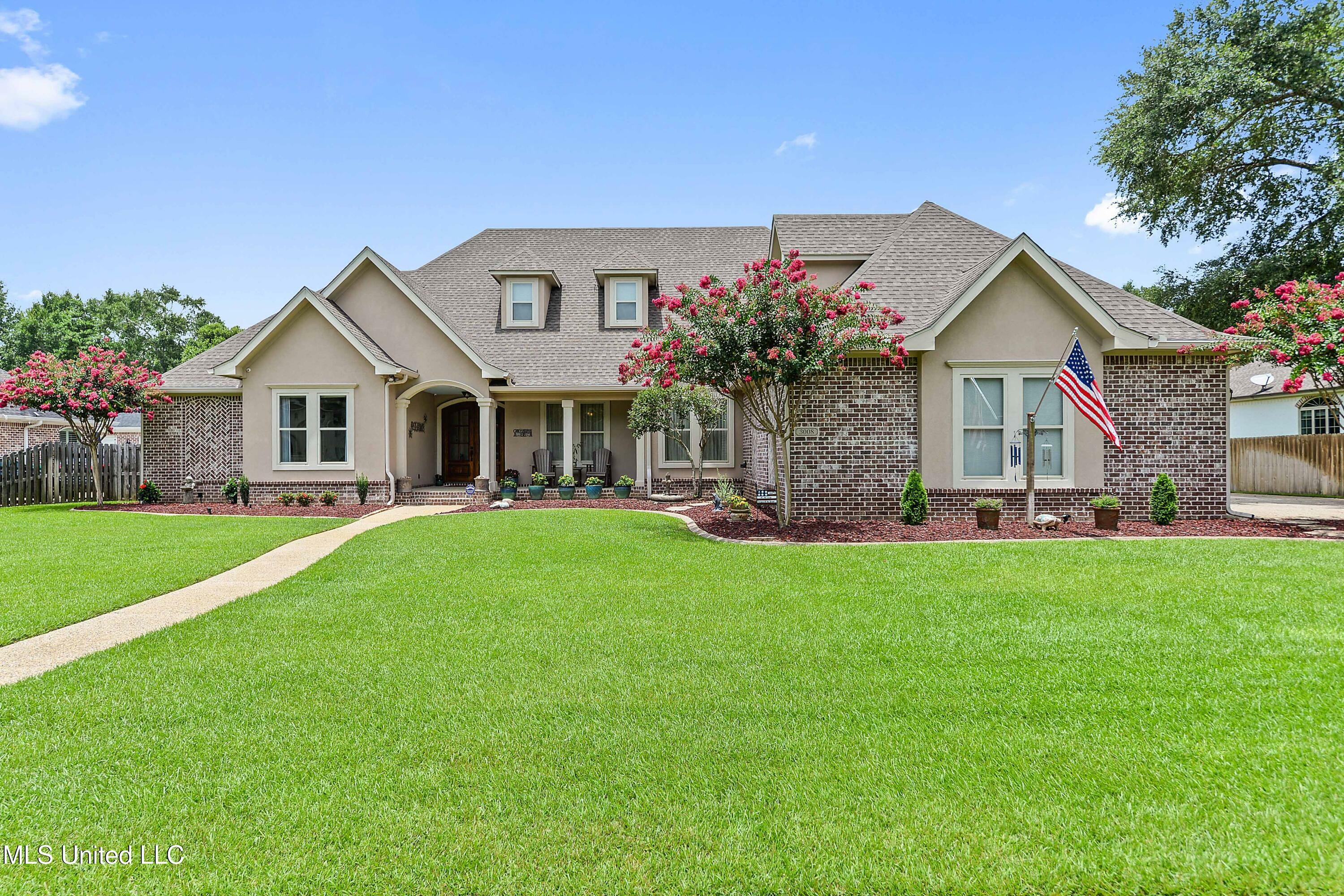 Property Photo: 3008 Oakleigh Circle MS 39564
