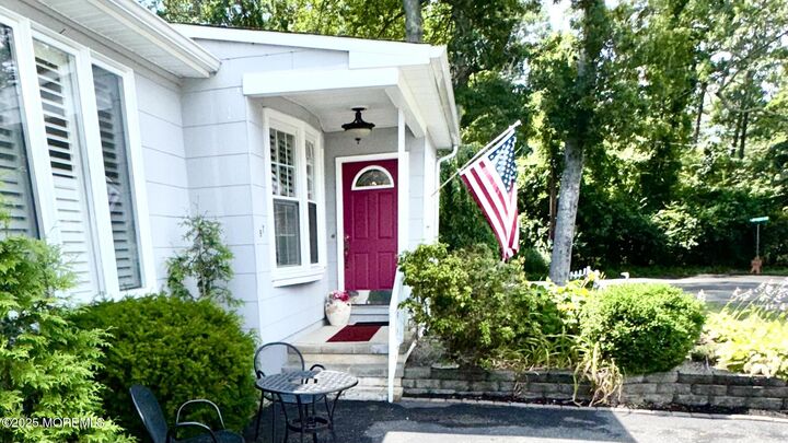 Property Photo:  97 Bowline Street  NJ 08722 