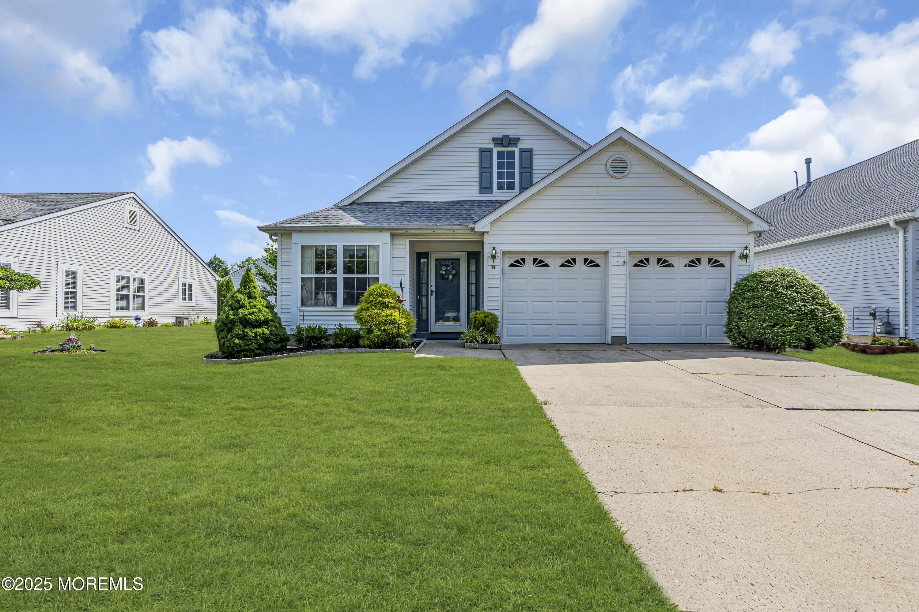 Property Photo: 18 Stewart Court NJ 08527