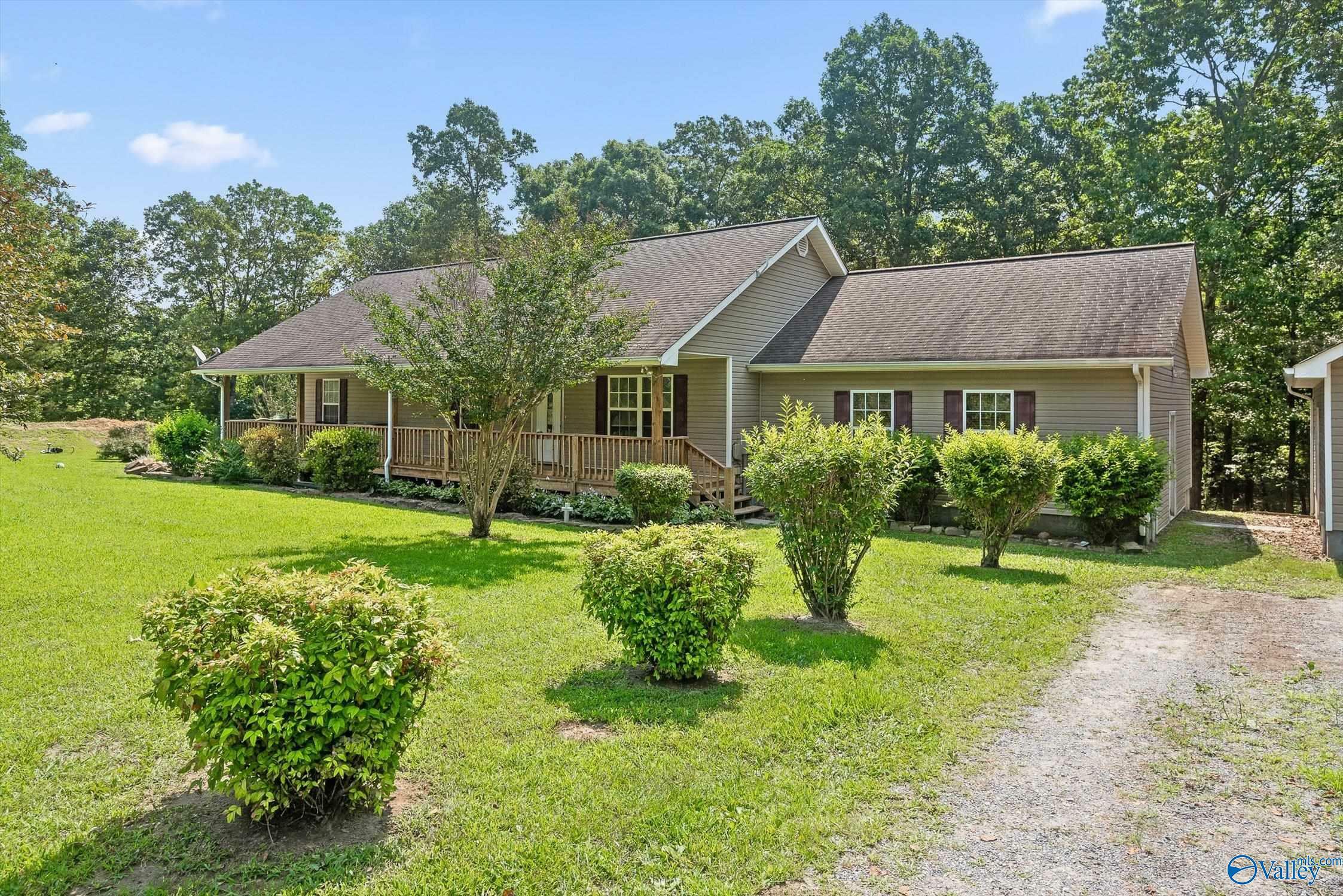 Property Photo:  227 Dusty Trail  AL 35958 