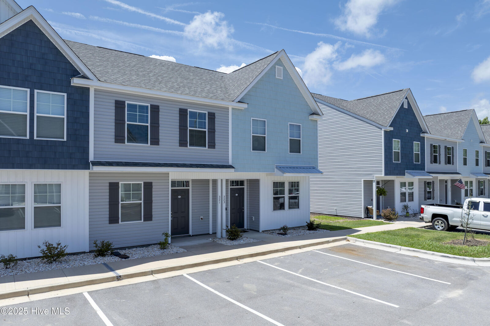 Property Photo:  321 Starfish Lane  NC 28460 