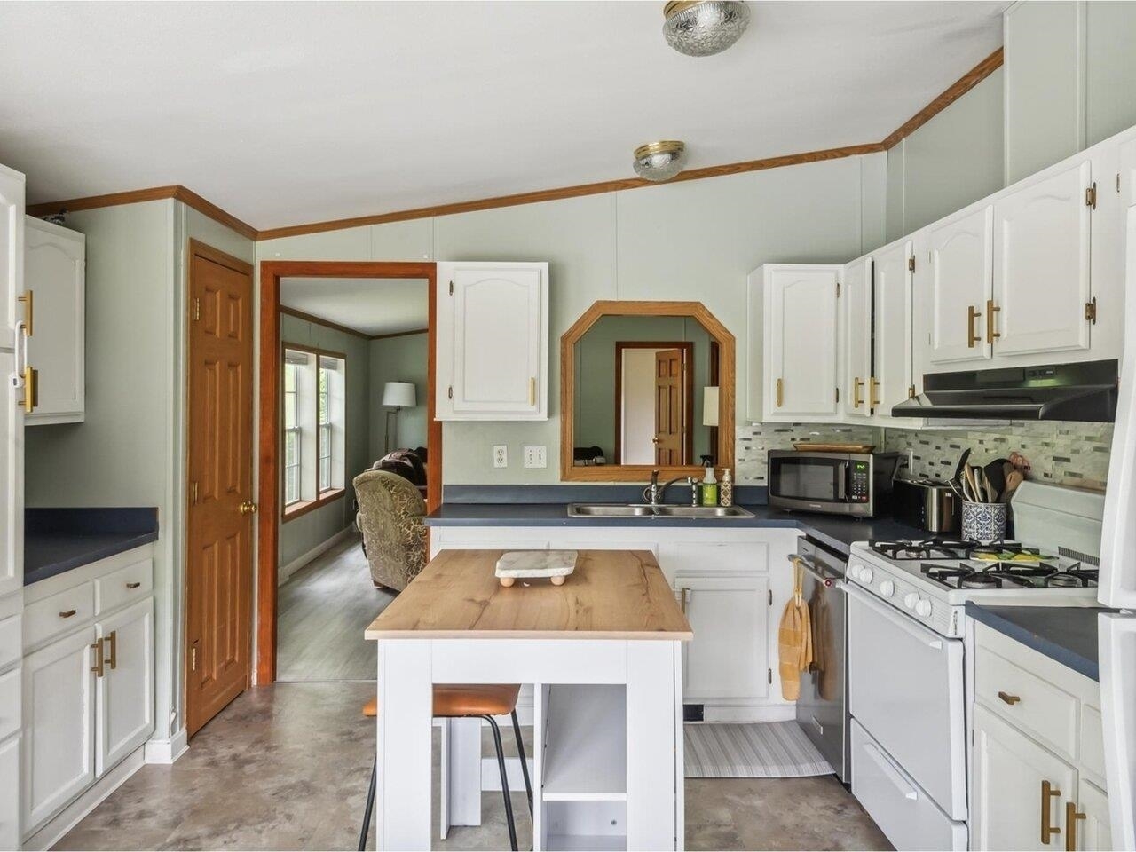 Property Photo:  24 School House Hill Road  VT 05753 